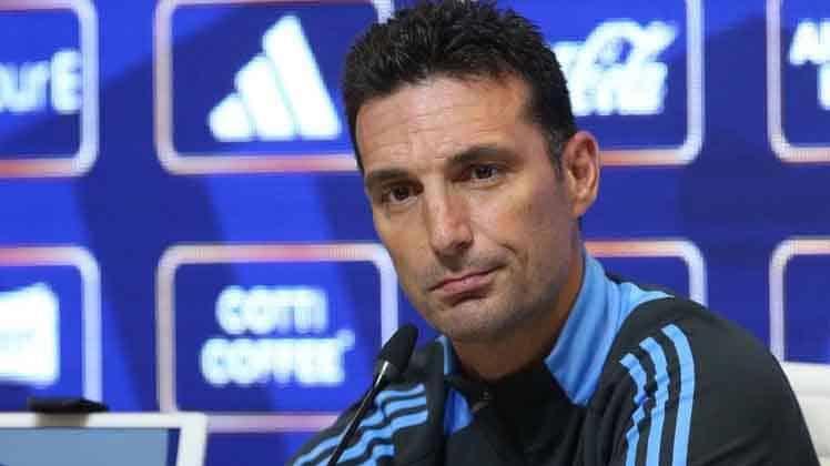 Scaloni define alineación contra Paraguay