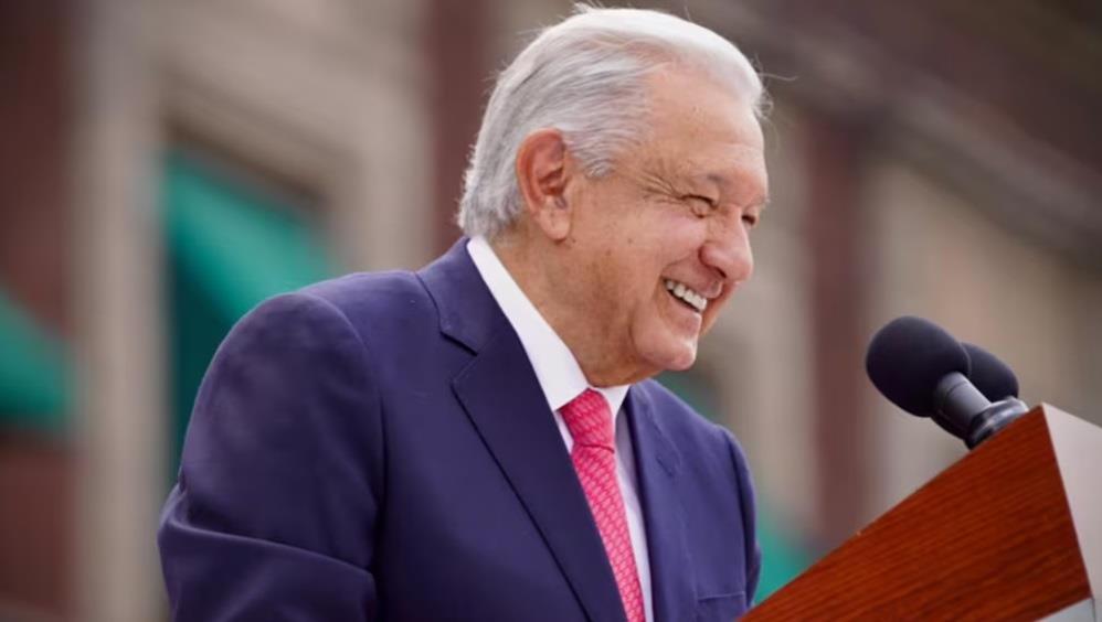 En casa y con su familia, así celebró AMLO sus 71 años