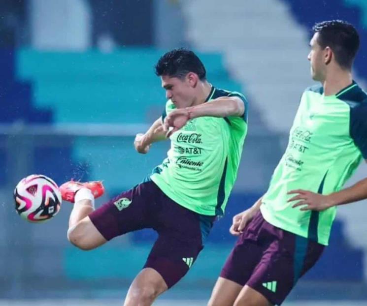 México entrena en el Nemesio Diez para la vuelta ante Honduras