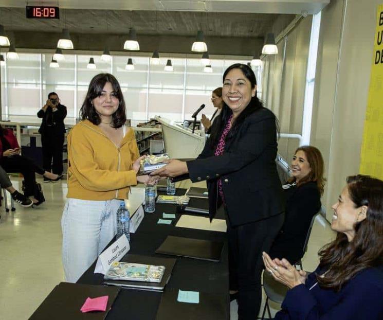 Premian las letras e ilustraciones de estudiantes de Prepa UDEM