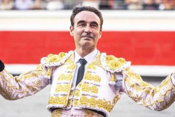 &Uacute;ltimo toro de Enrique Ponce fue para Eloy 