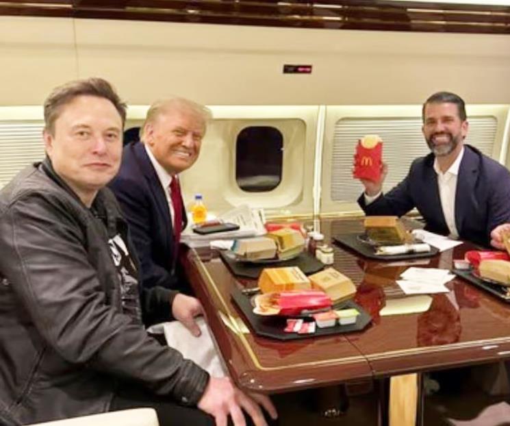 Comparten foto con Trump y hamburguesas