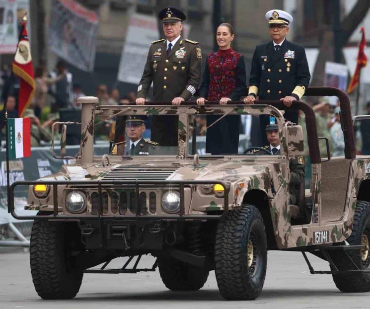 Realizan Desfile por 114 Aniversario de la Revolución en CDMX 