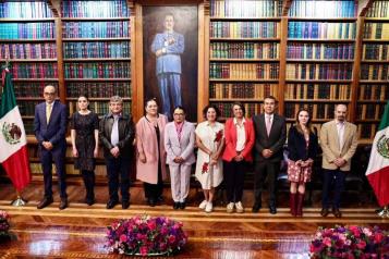 Se re&uacute;ne Rosa Icela con los consejeros del INE