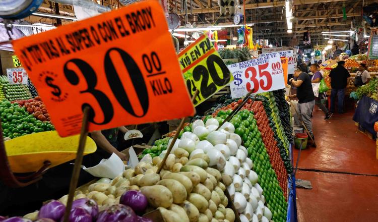 Inflación modera su marcha en México; llega a 4.56%