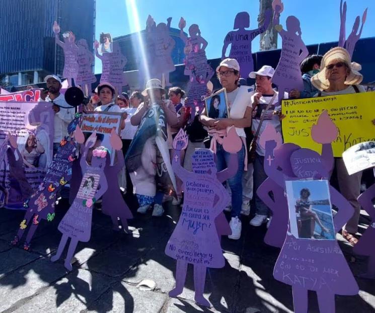 Se suma 8M a jornada contra la violencia hacia las mujeres