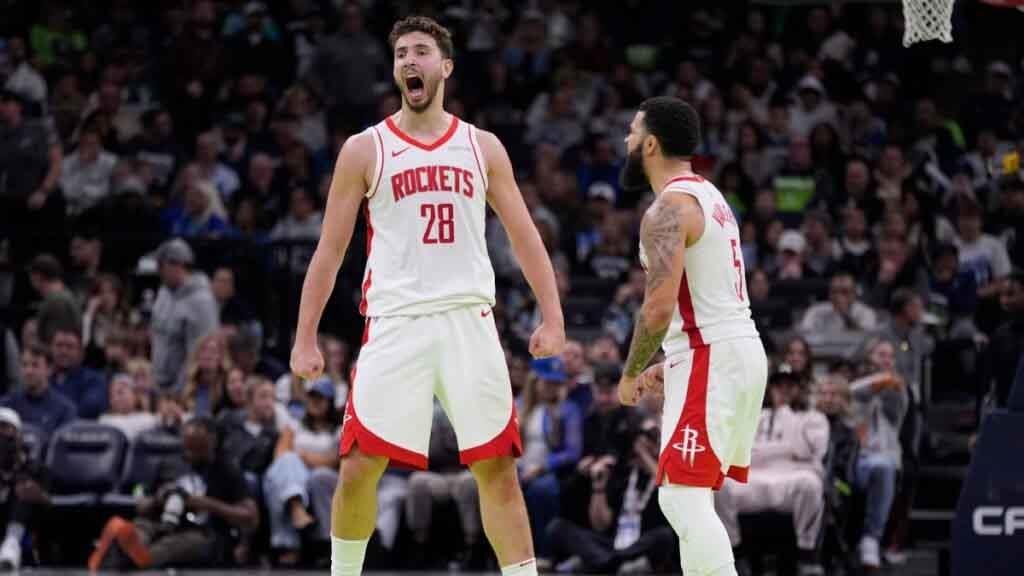 Rockets avanzan en NBA Cup