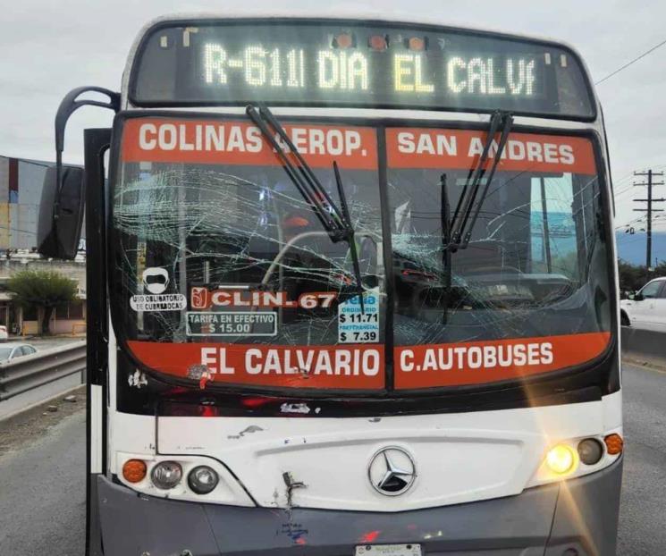 Choque entre ruta urbana y tráiler deja 10 lesionados en Guadalupe