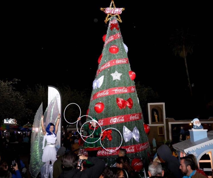 Invita San Nicolás al encendido del tradicional pino navideño