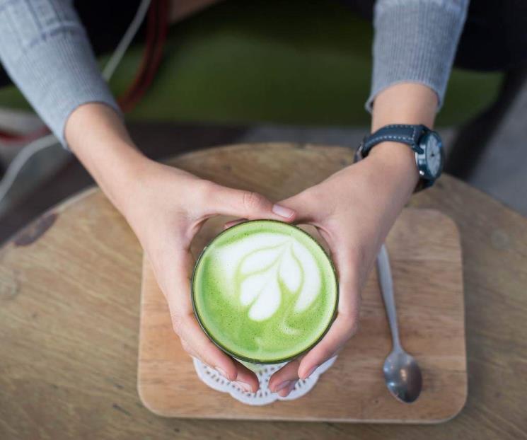 El té matcha brinda energía al cuerpo de forma sostenida