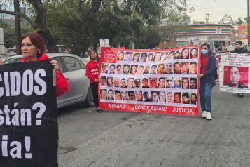 Peregrinan por sus desaparecidos