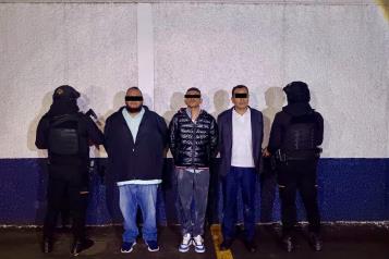Capturan a tres con 800 kilos de droga y mil balas