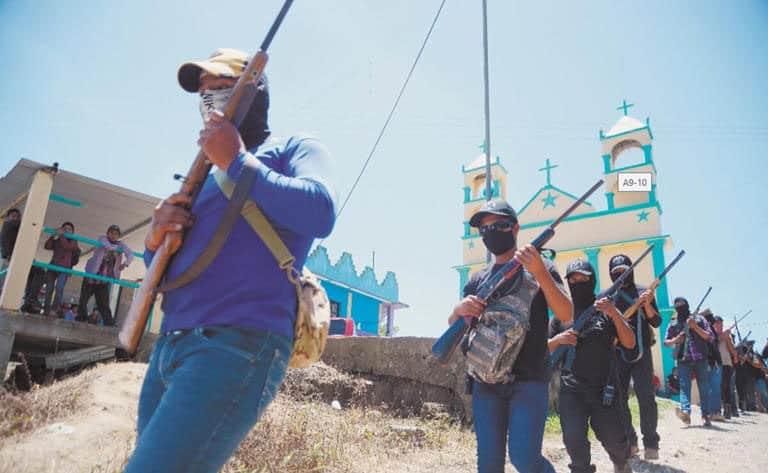 Toman simpatizantes de autodefensas presidencia de Pantelhó, Chiapas