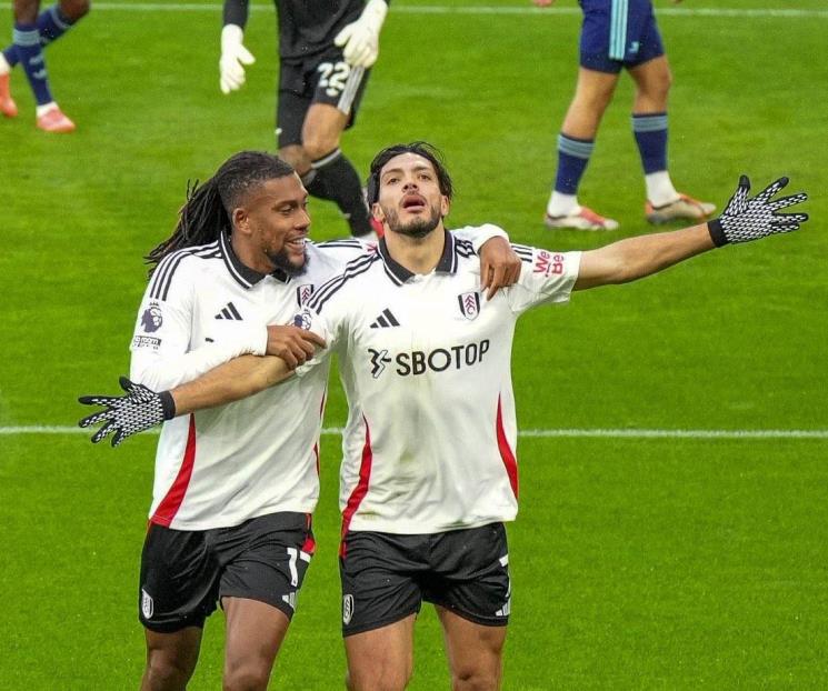 Anota Raúl Jiménez en empate del Fulham contra el Arsenal