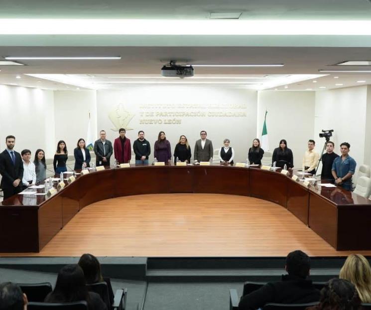 Toma IEE protesta  al Grupo Motor del Laboratorio de Prácticas