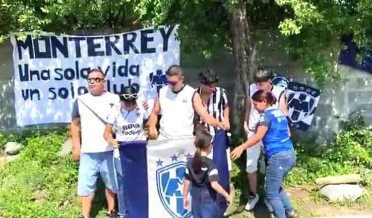 Se entrega la afición rayada con Rayados en El Barrial