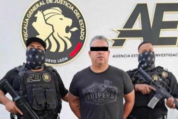 Vinculan a proceso a empleado de valores