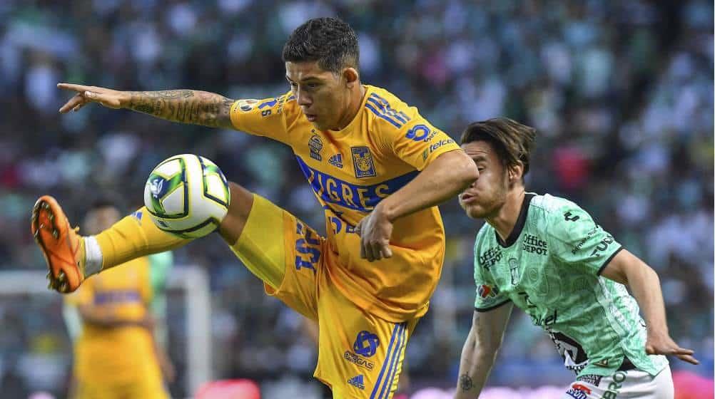 Fierro podría ir a Chivas