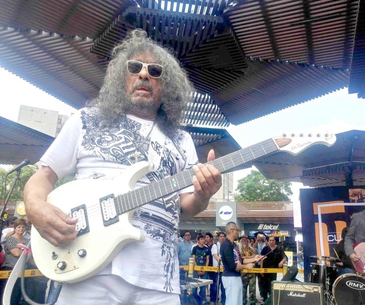 Fallece el legendario guitarrista Javier Bátiz