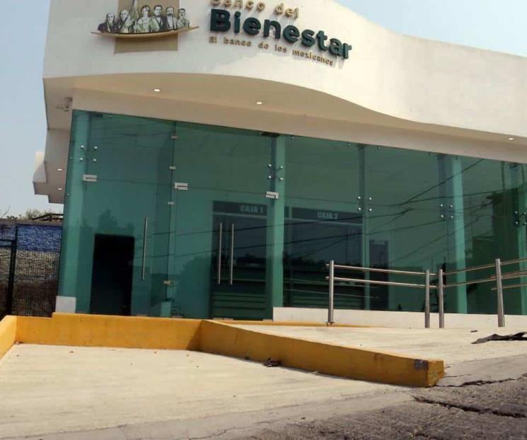 Caminan 3 horas por un Banco del Bienestar