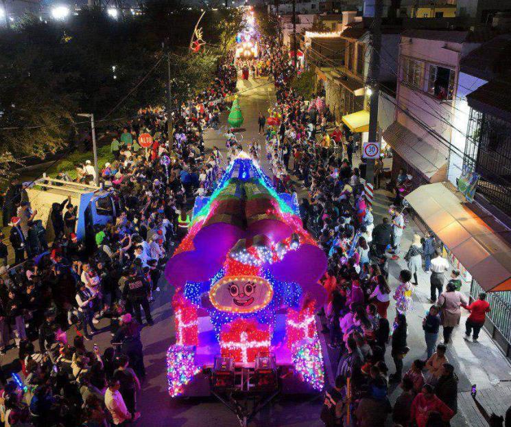 Celebran sampetrinos fiestas decembrinas en familia