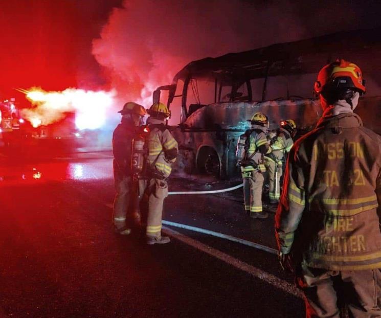 Acaba fuego con autobús