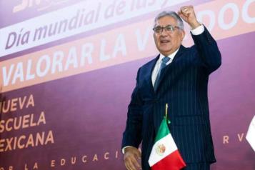 Promete l&iacute;der del SNTE mejorar condiciones