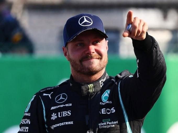 Valtteri Bottas será piloto reserva de Mercedes en 2025