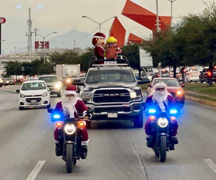 Llega en motocicleta la Navidad a SC