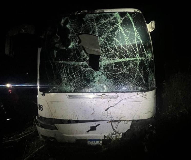 Vuelca autobús; hay 40 lesionados