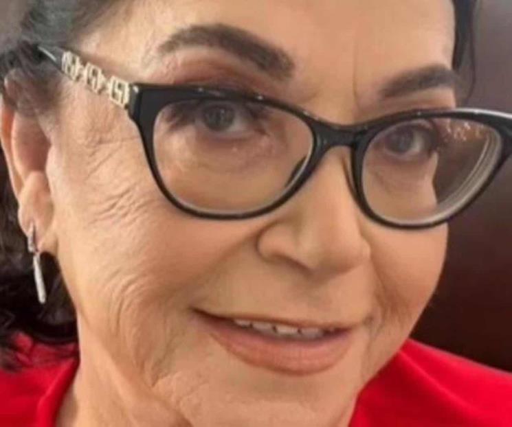 Hospitalizan a Doña Rosa, madre de Jenni y Lupillo Rivera