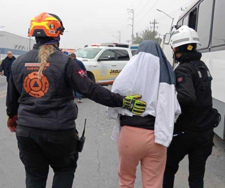 Choque entre tráiler y camión deja un muerto y 20 heridos en Santa