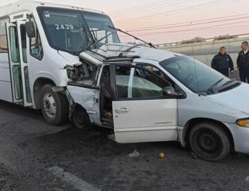 Accidente deja tres lesionados en Apodaca