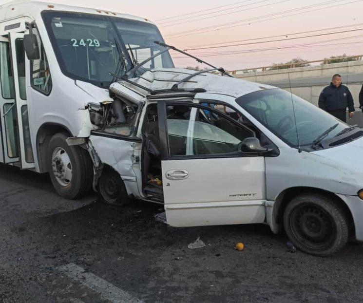 Accidente deja tres lesionados en Apodaca