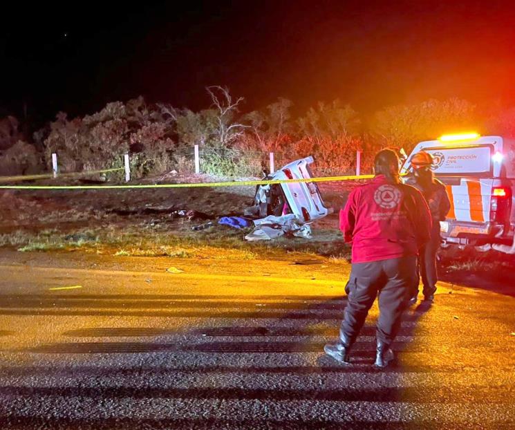 Deja choque frontal en carretera tres muertos