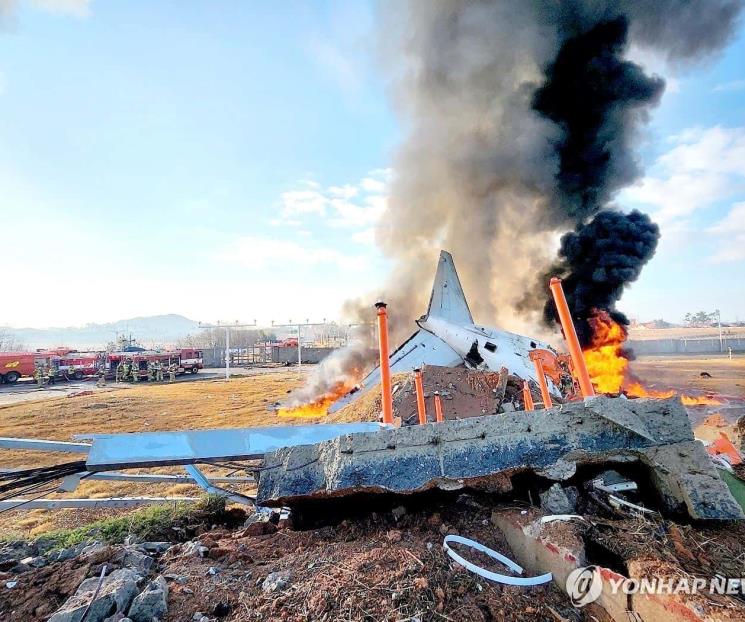 Se estrella avión en aeropuerto de Corea del Sur