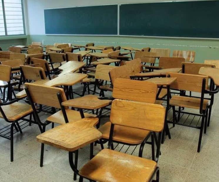 Buscan prohibir el cobro de reinscripción en escuelas