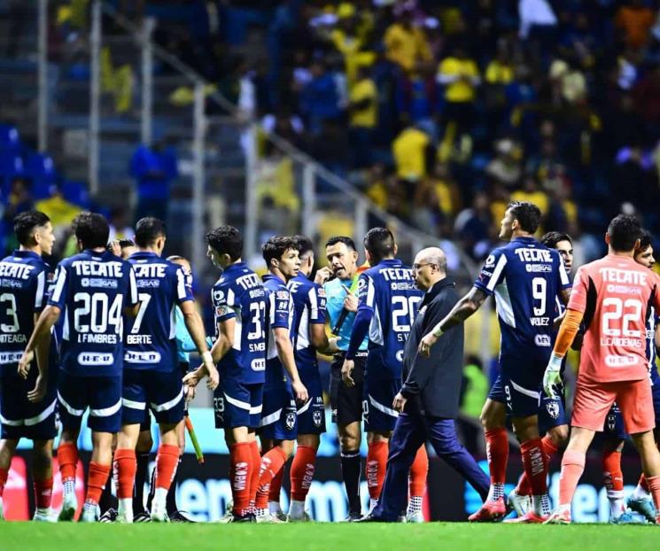 Reportan Rayados a exámenes físicos y médicos 