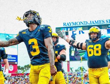 Se corona la Universidad de Michigan en el ReliaQuest Bowl