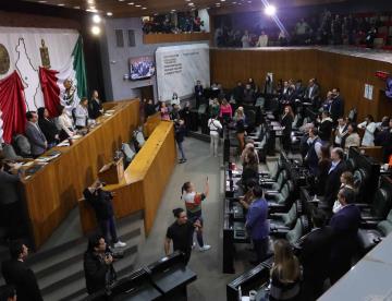 Critica bancada panista postura de diputados morenistas