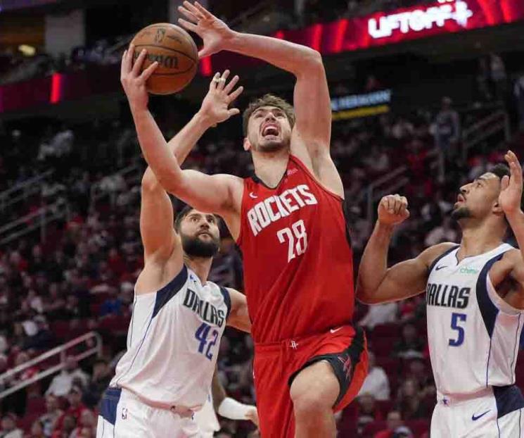 Rockets vence a Mavericks