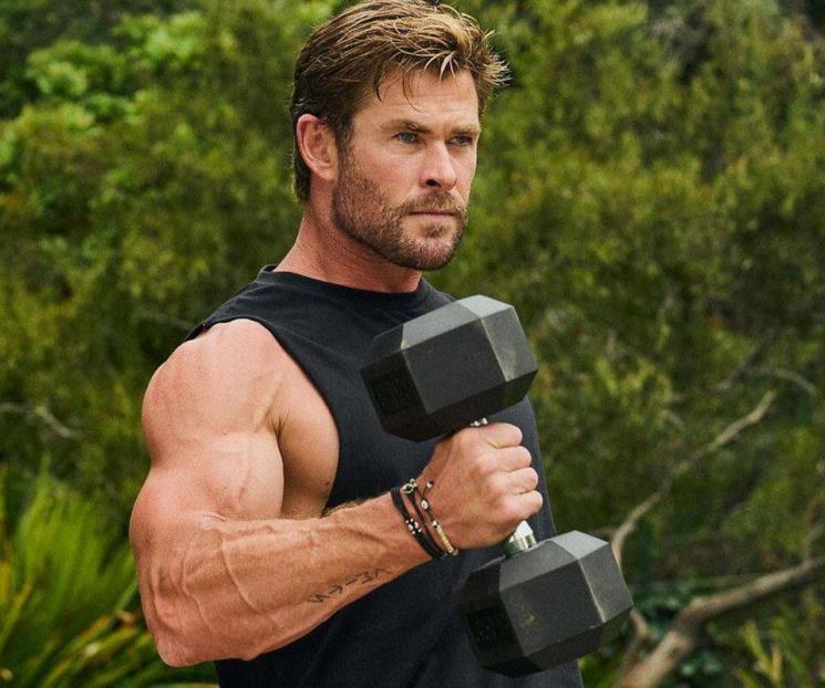 Chris Hemsworth es nombrado el hombre más guapo de 2024