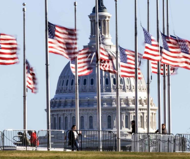 Bandera a media asta en la toma de posesión de Trump