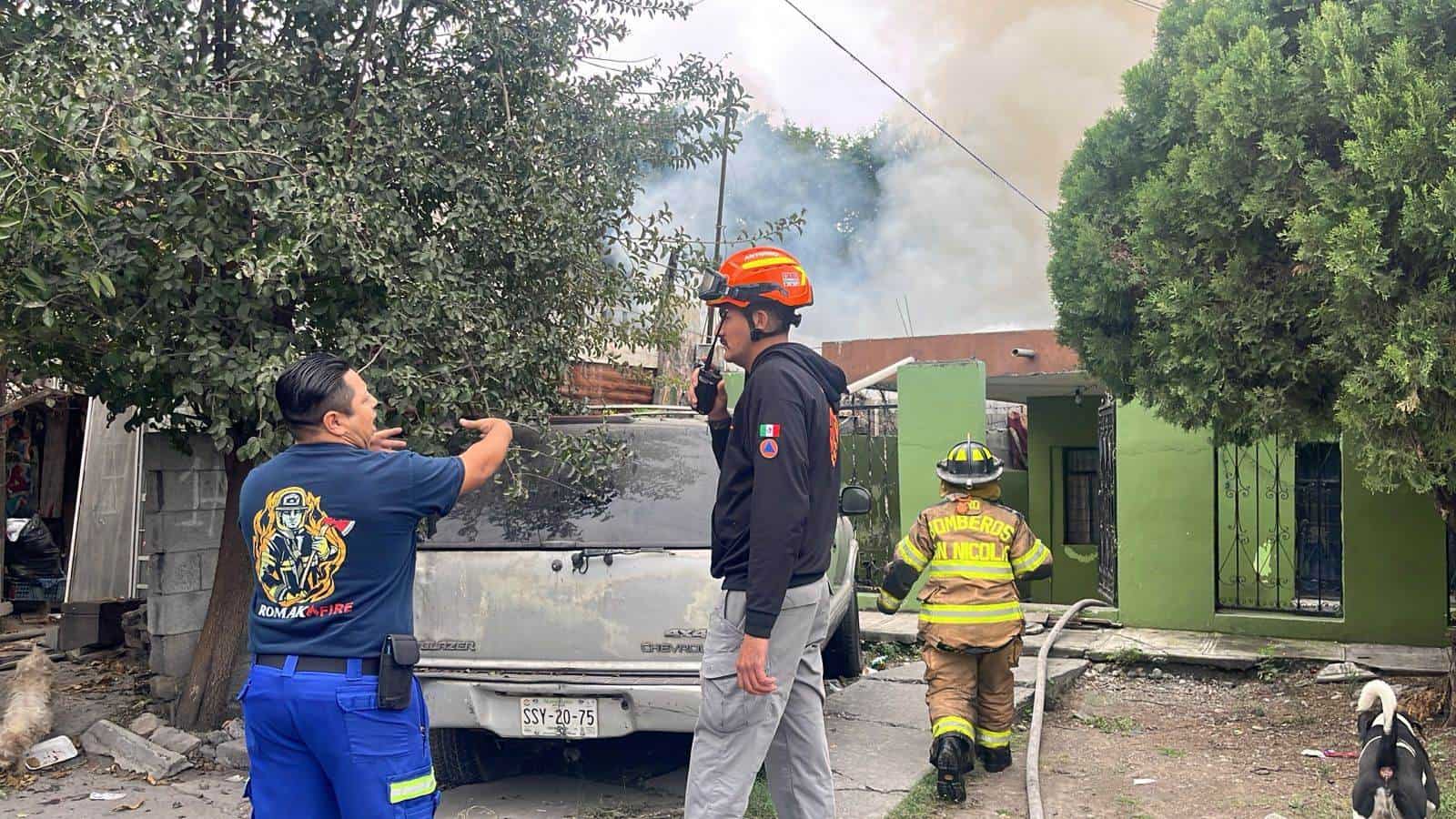 El incendio de un domicilio en San Nicolás, movilizó a las autoridades ayer, sin que se reportaran lesionados.