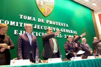 Aldana rinde protesta como dirigente del Sindicato de Petroleros