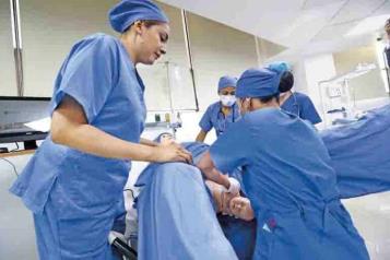 Avanza en San L&aacute;zaro reforma para ascender a m&eacute;dicos militares