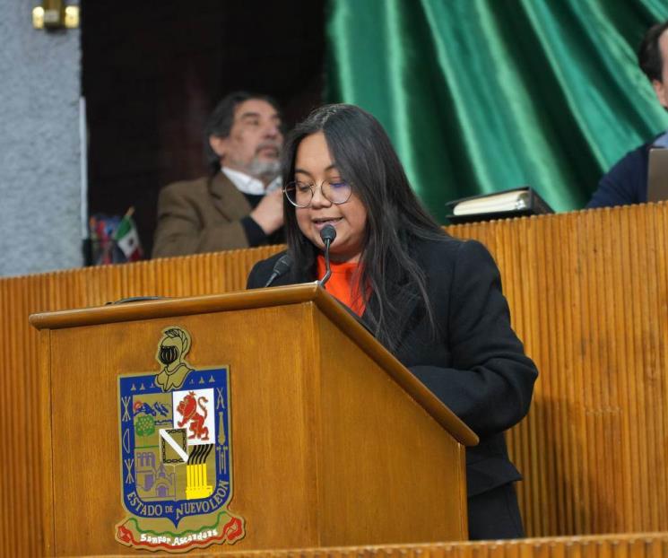 Proponen incluir a estudiantes de preparatorias politécnicas en beca