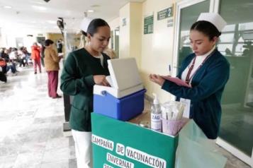 Avanza IMSS con vacunas contra influenza y COVID-19